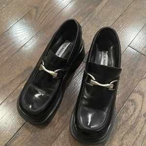 steve madden platform buckle loafer